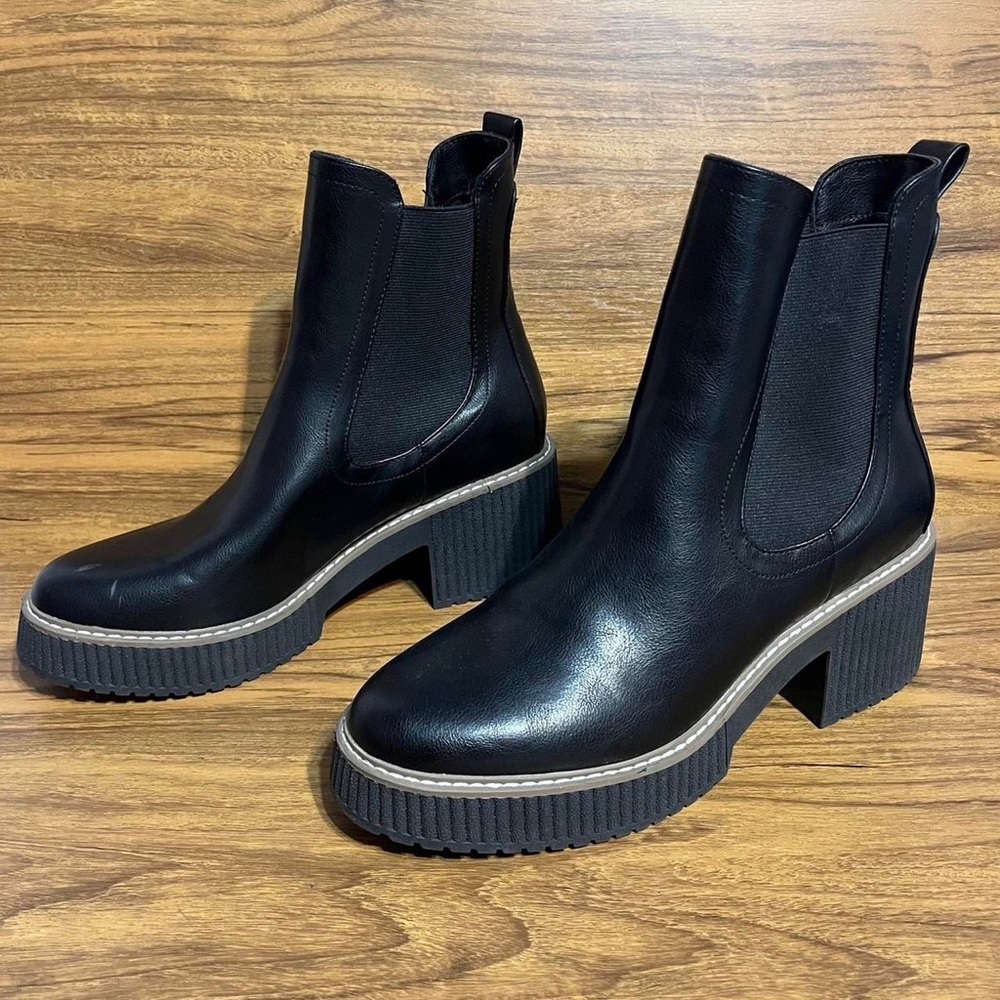 Dolce Vita Marcel black chunky heeled platform boots Women’s 9.5
